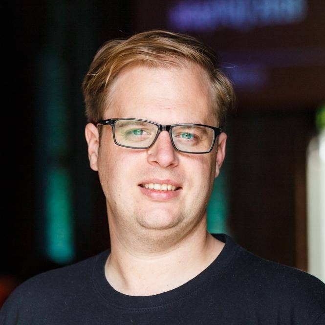 Dominik s 